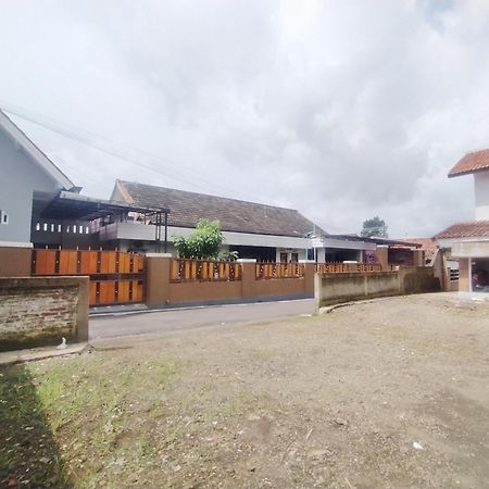 Reddoorz Syariah Near Stasiun Purwokerto Hotell Exteriör bild