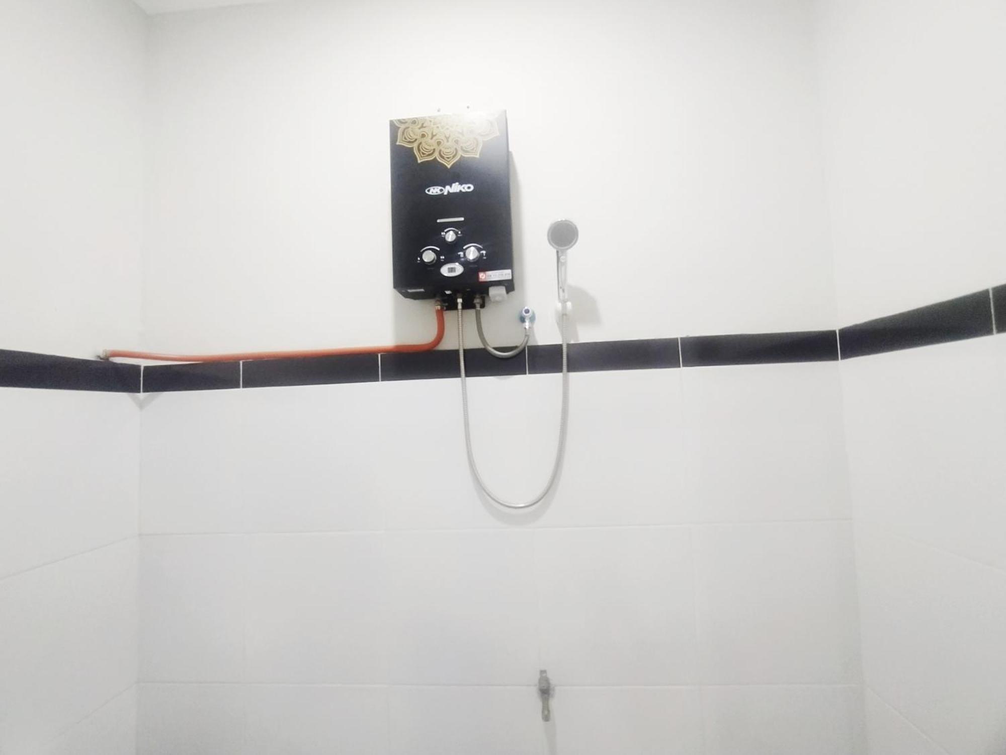 Reddoorz Syariah Near Stasiun Purwokerto Hotell Exteriör bild