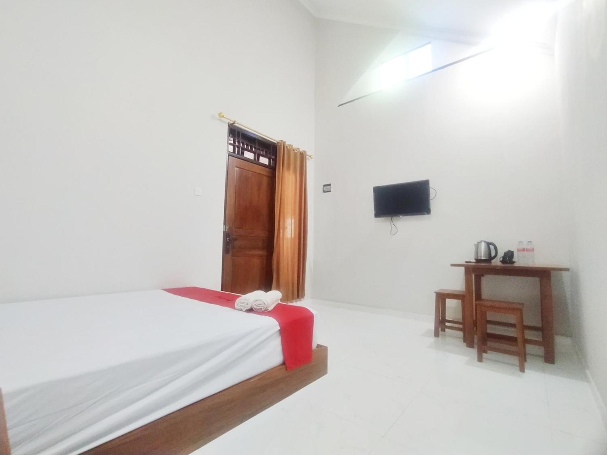 Reddoorz Syariah Near Stasiun Purwokerto Hotell Exteriör bild