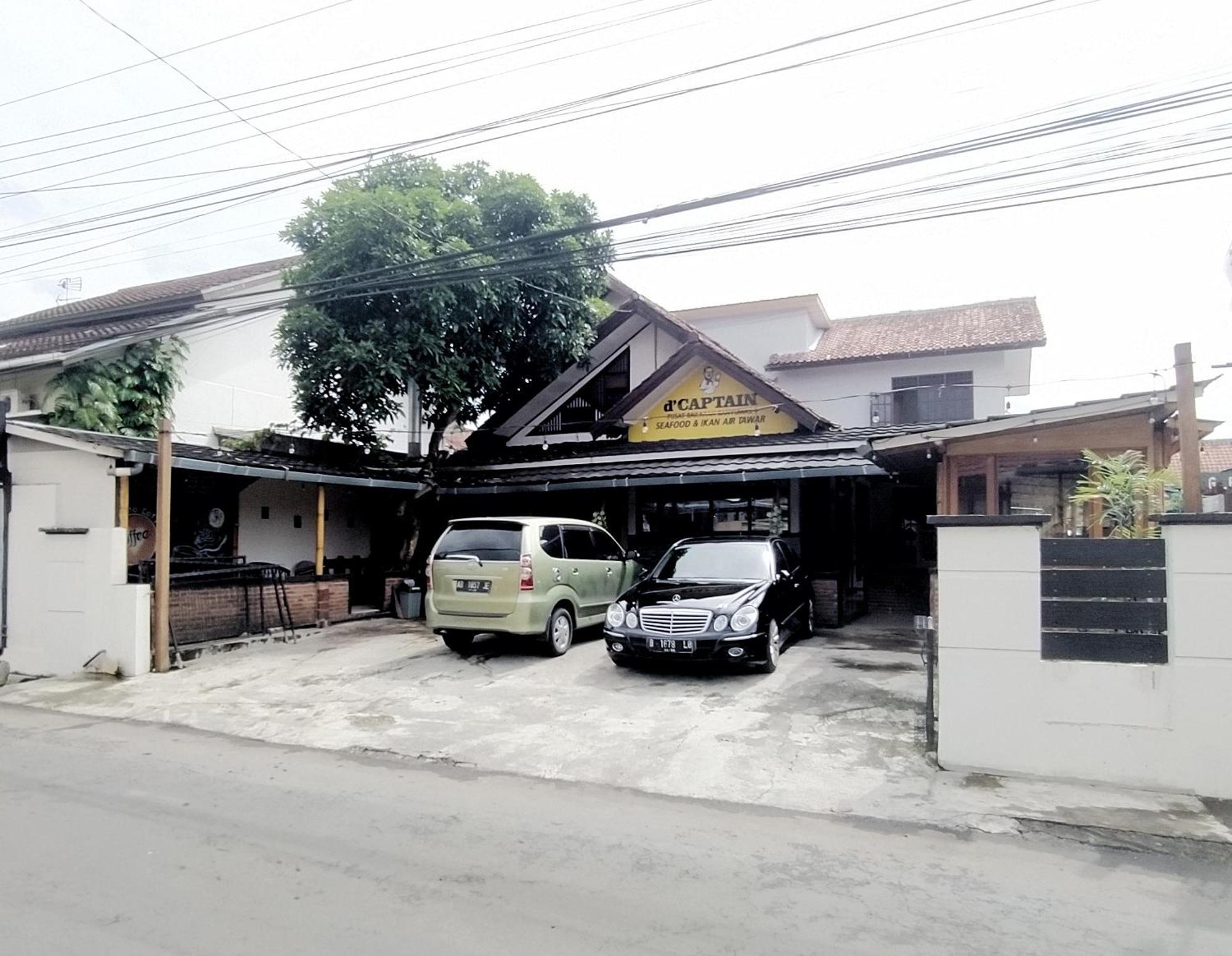 Reddoorz Syariah Near Stasiun Purwokerto Hotell Exteriör bild